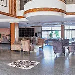 Hotel Clover Magic Park