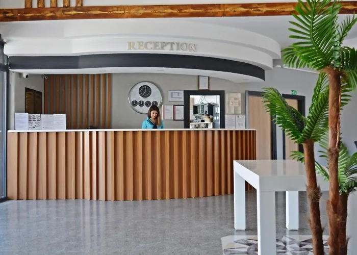 Clover Magic Park Hotel