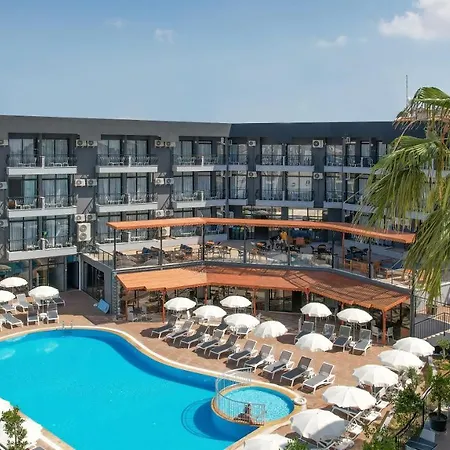 Готель Clover Magic Park 4*