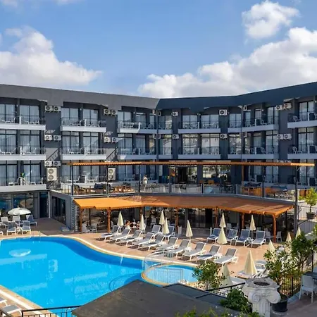 Clover Magic Park Готель 4*