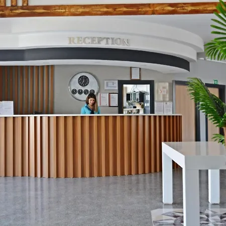 Clover Magic Park Hotel