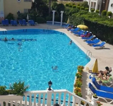 Clover Magic Park Hotel Sidé