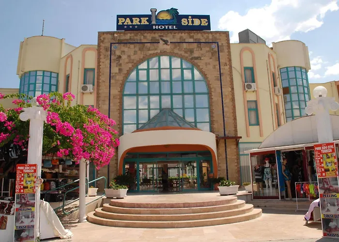 Hotel Clover Magic Park