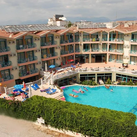 Clover Magic Park סייד