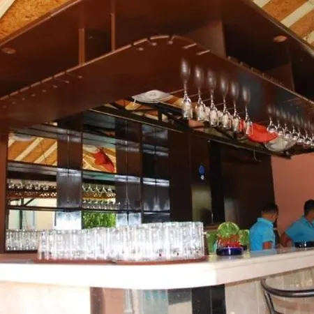 Clover Magic Park מלון סייד