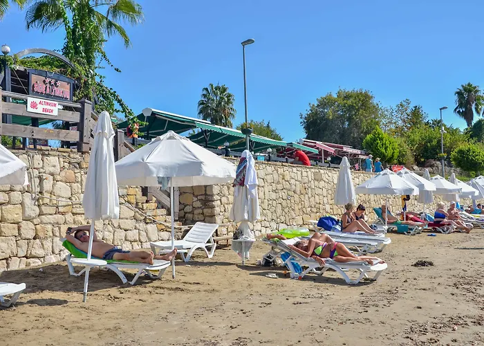 Clover Magic Park Готель