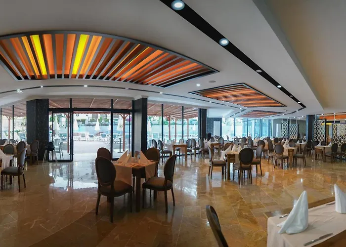 Clover Magic Park 3* Сіде