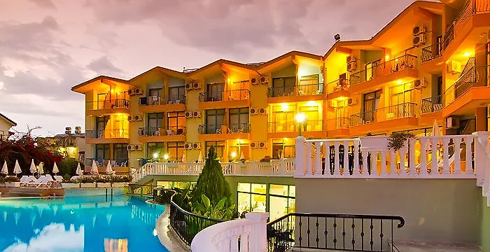 Clover Magic Park Сіде