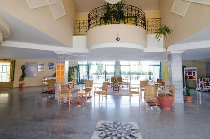 Clover Magic Park Готель 3*