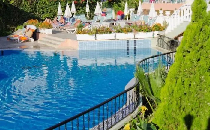 Clover Magic Park 3* Сіде