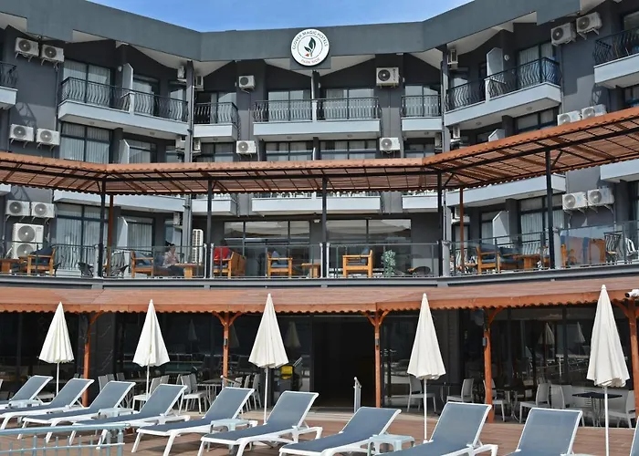 Clover Magic Park Hotel Side