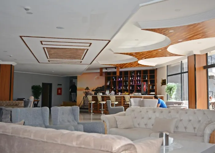 Hotel Clover Magic Park