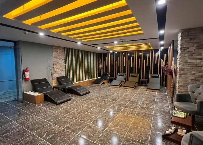 Hotel Clover Magic Park Side