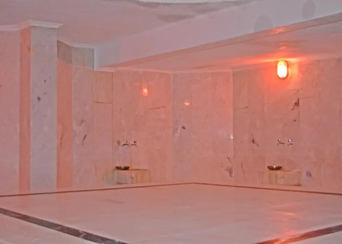 Hotel Clover Magic Park