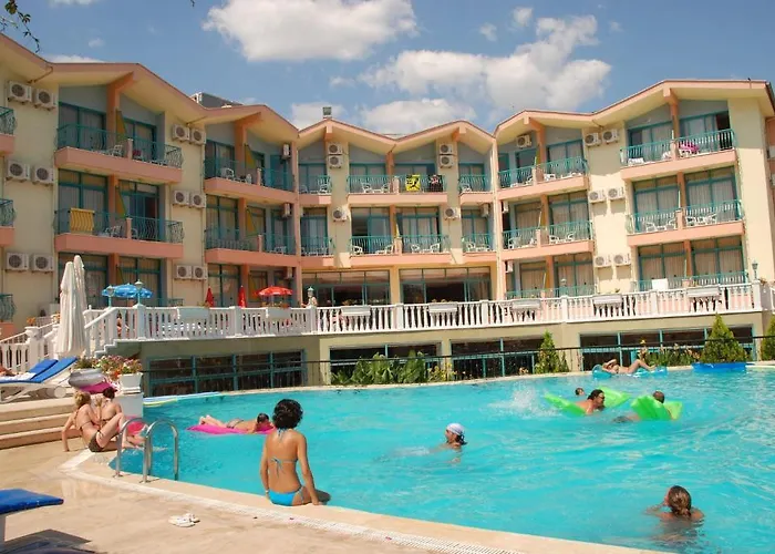 Clover Magic Park Hotel Side