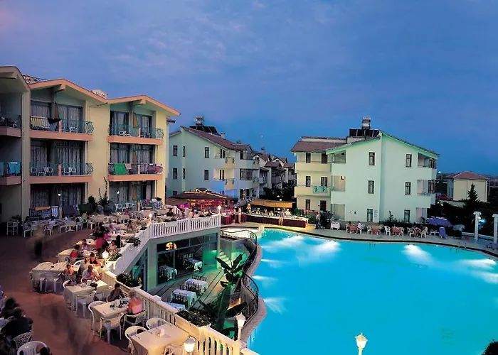 Hotel Clover Magic Park