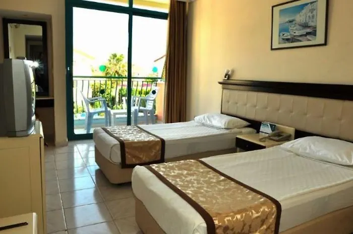 Clover Magic Park Hotel